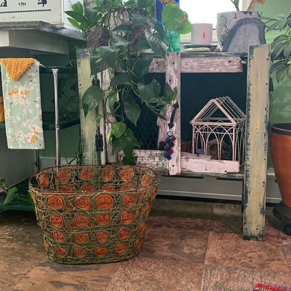 Vintage Boho Woven Basket With Side Handles And Metal Frame - Picture 1 of 17